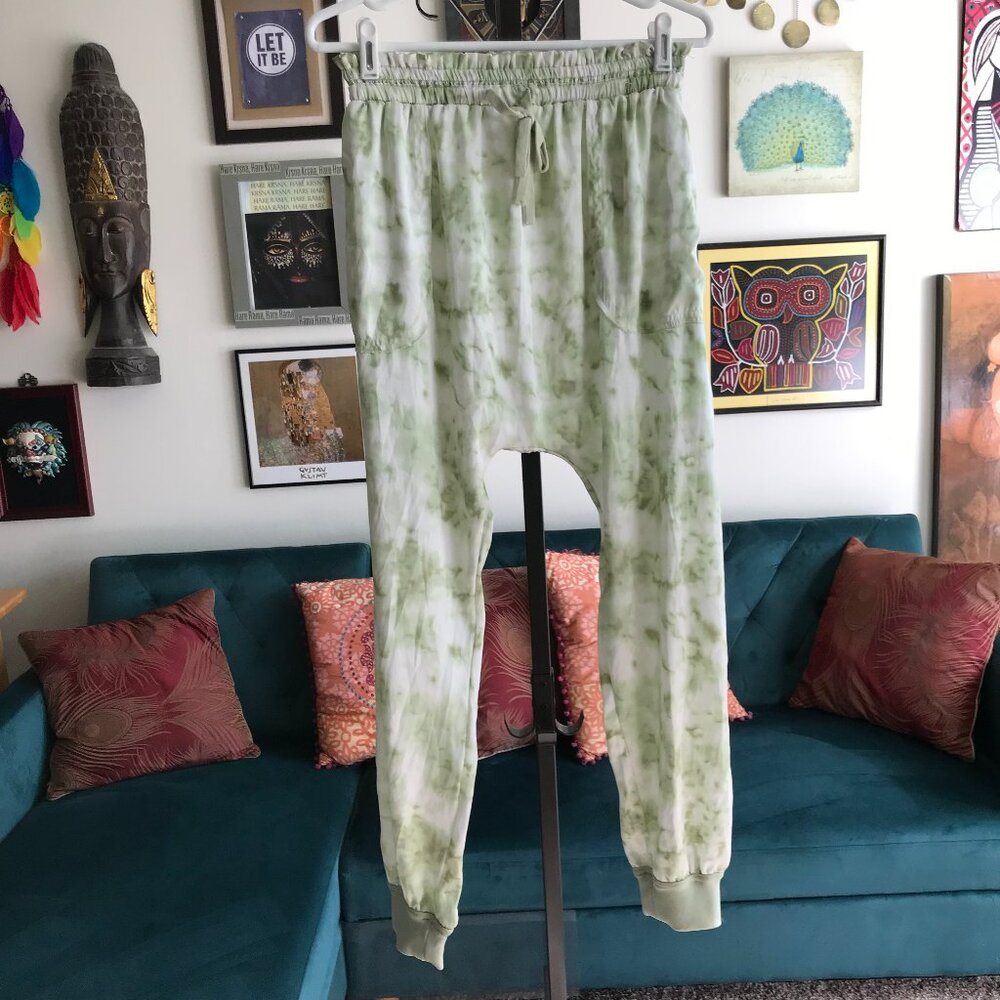 Out From Under size M Hansel Green Tie-Dye Harem Jogger Pants Urban Outfitters